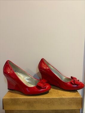 Me Too Red Patent Wedge Pumps with Decorative Bow